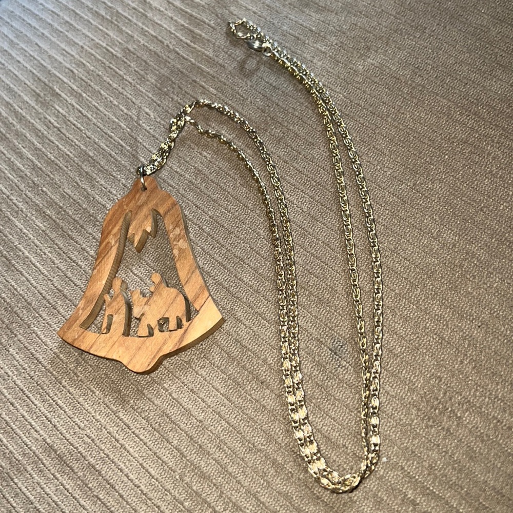 Nativity Necklace Vintage